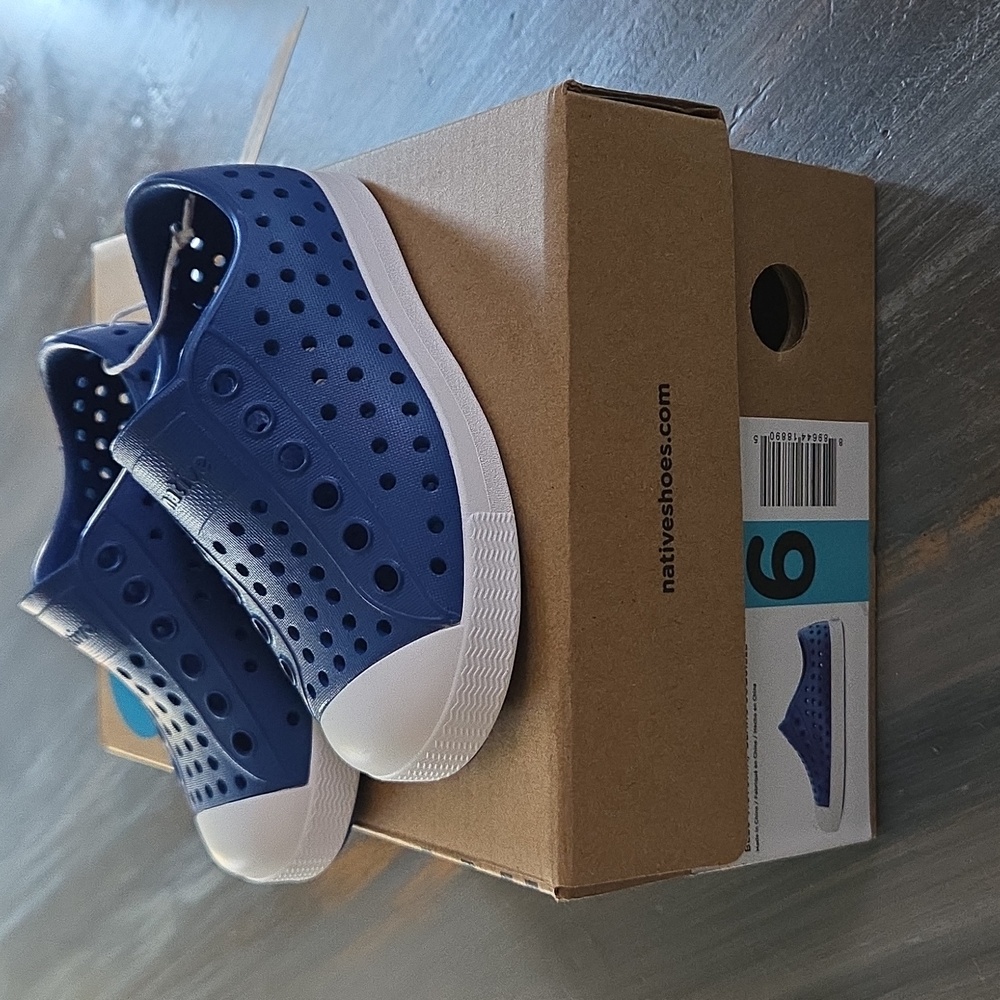 Native Size 6 NEW In Box Kids Jefferson Blue Shoes - Picture 7 of 7